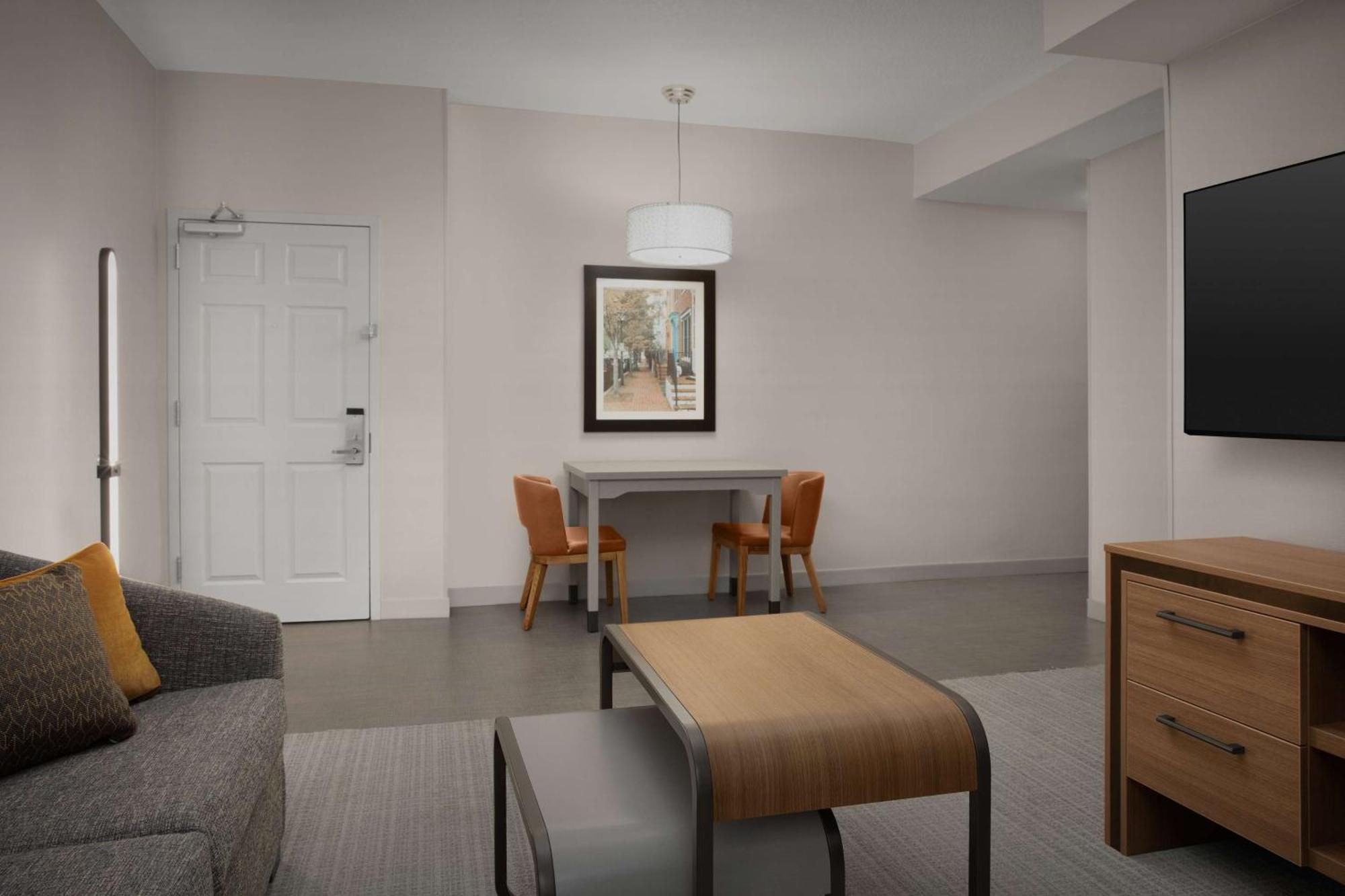 Homewood By Hilton Hotel Alexandria