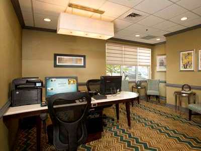 Hotel Homewood By Hilton Alexandria