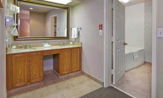 Hotel Homewood By Hilton Alexandria
