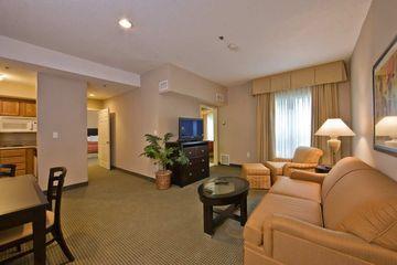 Hotel Homewood By Hilton Alexandria
